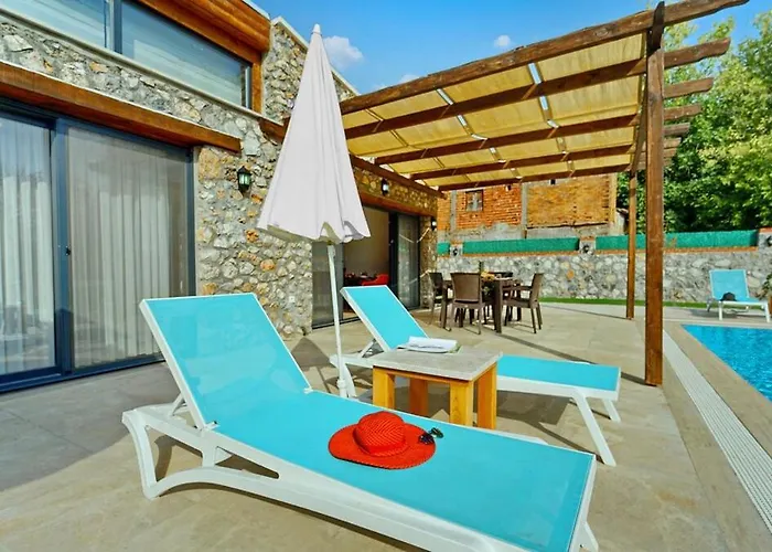 Nea Makri Villa *